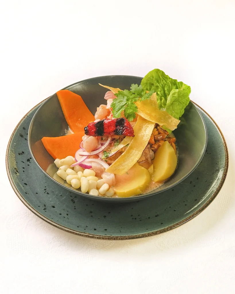 Ceviche clásico frente