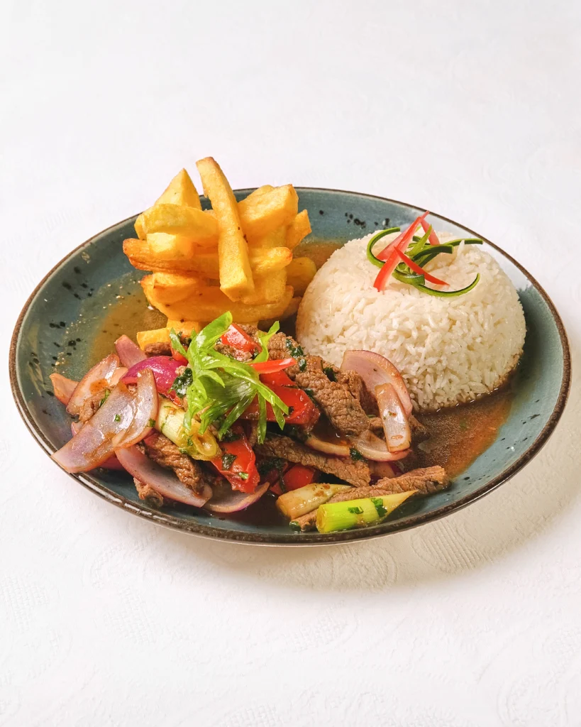 Lomo saltado